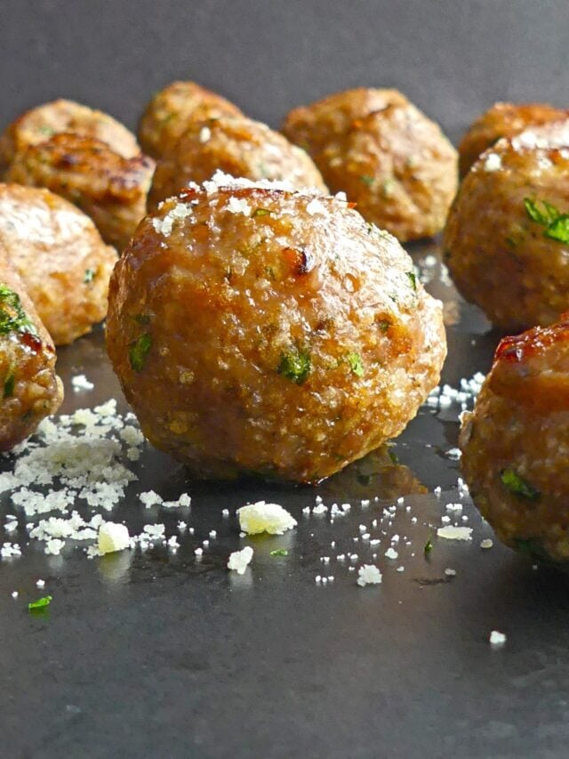 Baked and Juicy Turkey Meatballs