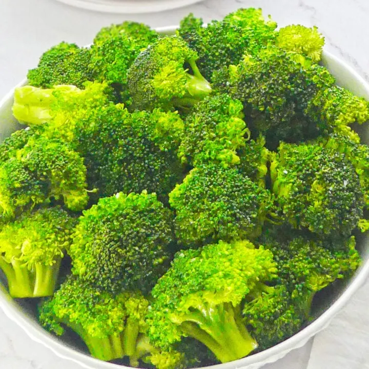 Simple Steamed Broccoli